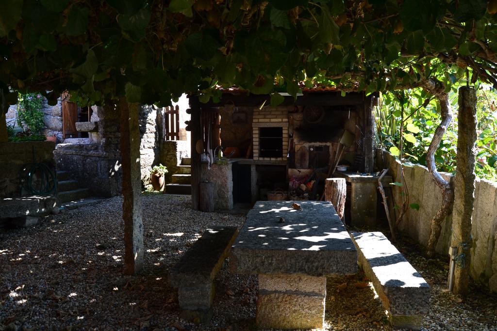 Villa Casa De Fujacos à Valenca Extérieur photo